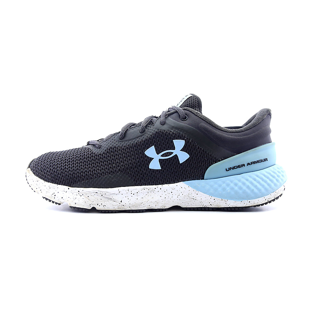 UNDER ARMOUR CHARGED ESCAPE 4