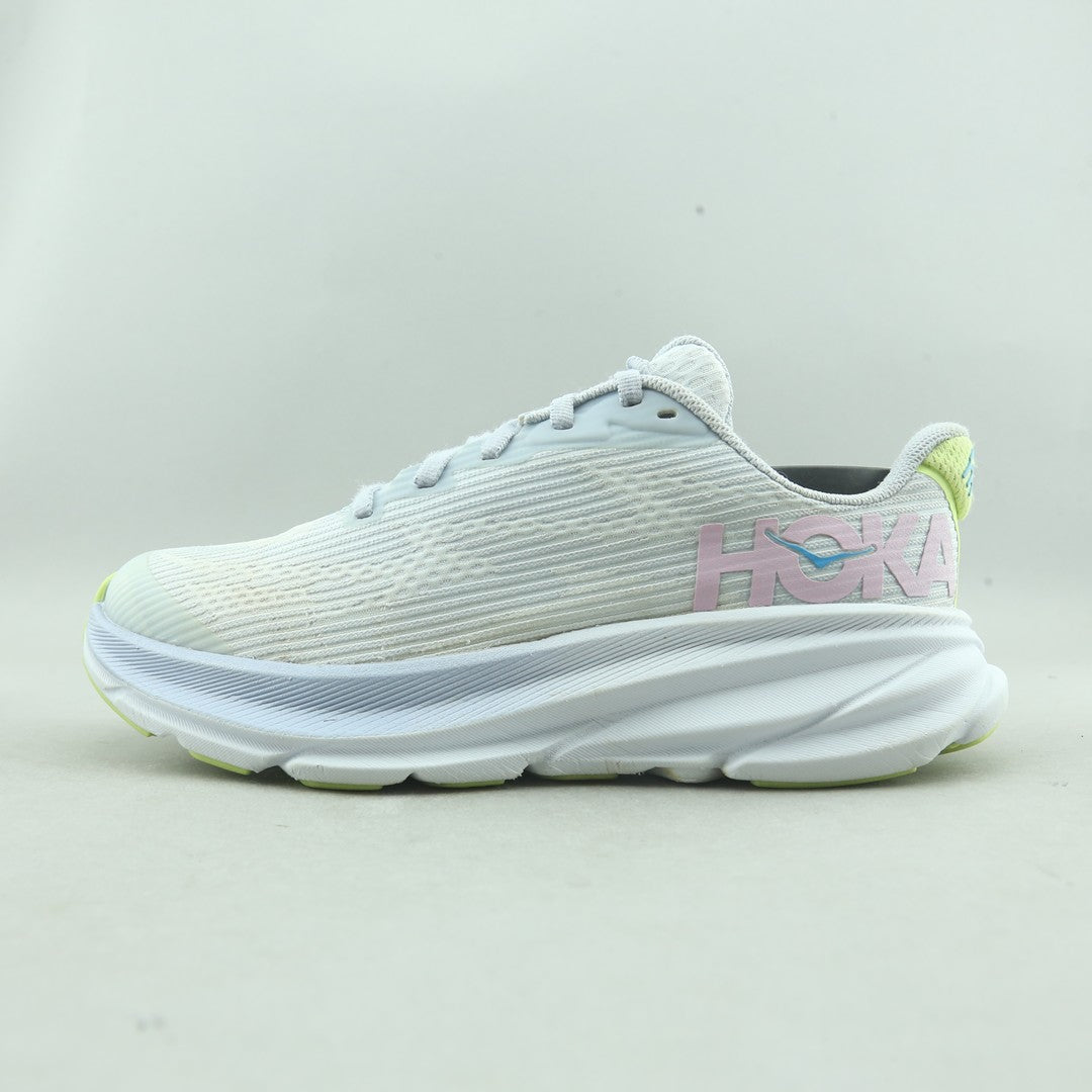 HOKA ONE ONE CLIFTON 9