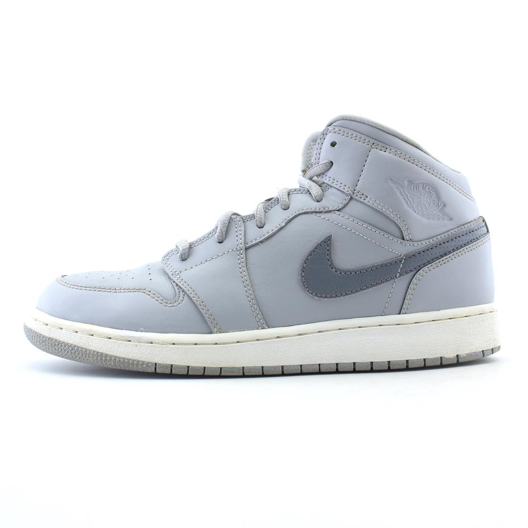 NIKE JORDAN 1 RETRO MID