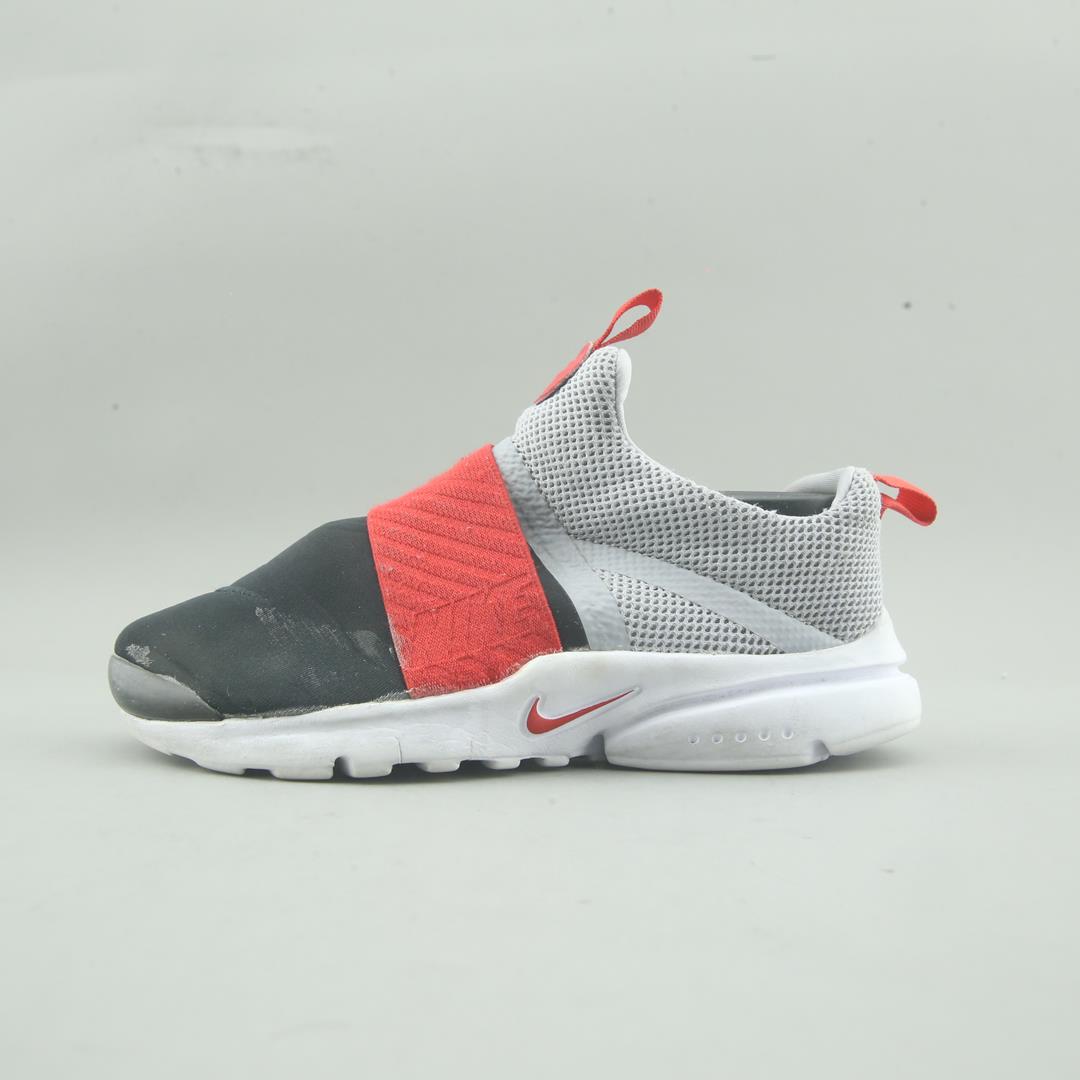 NIKE   PRESTO EXTREME