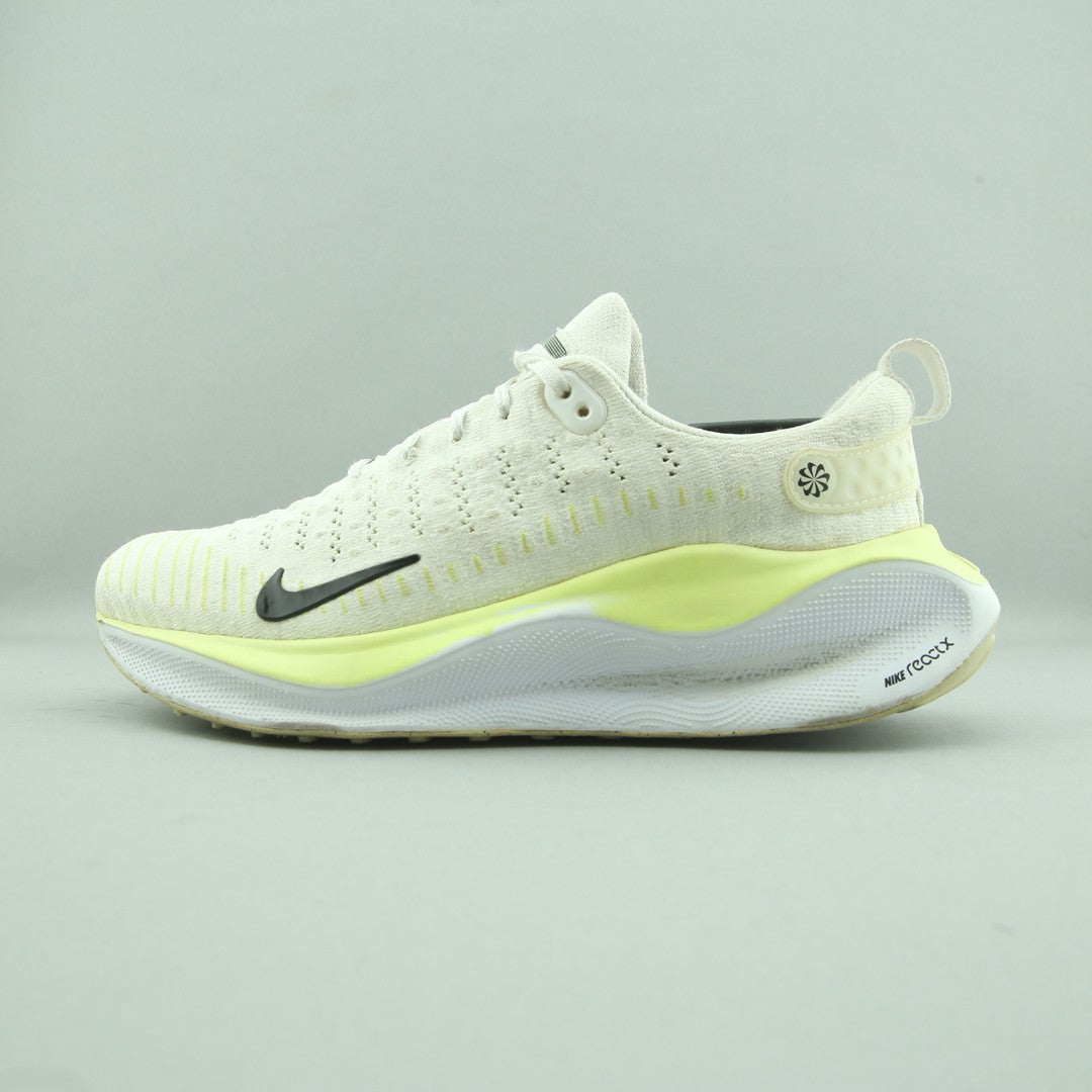 NIKE  REACTX INFINITY RUN 4
