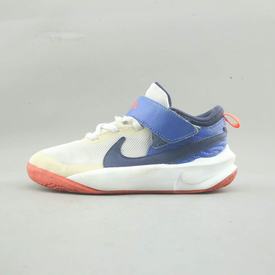 NIKE TEAM HUSTLE D 10