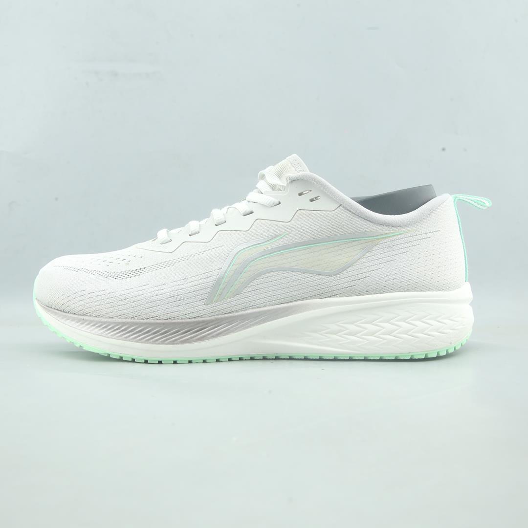 LI-NING  DARK HORSE 6