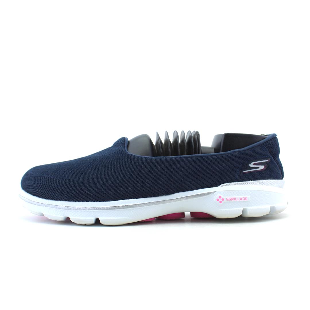 SKECHERS GO WALK 3