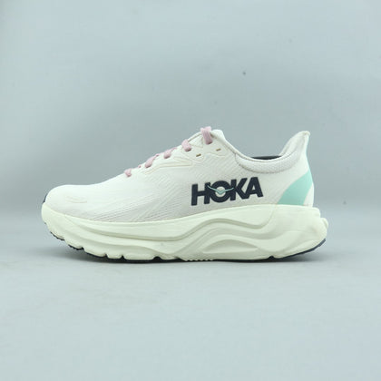 HOKA ONE ONE ARAHI 8