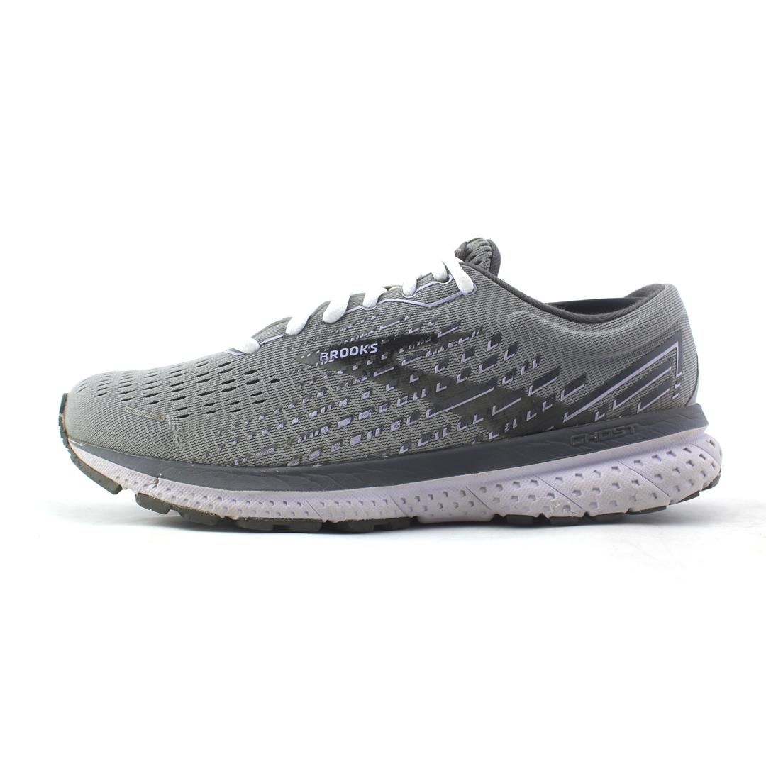 BROOKS GHOST 13