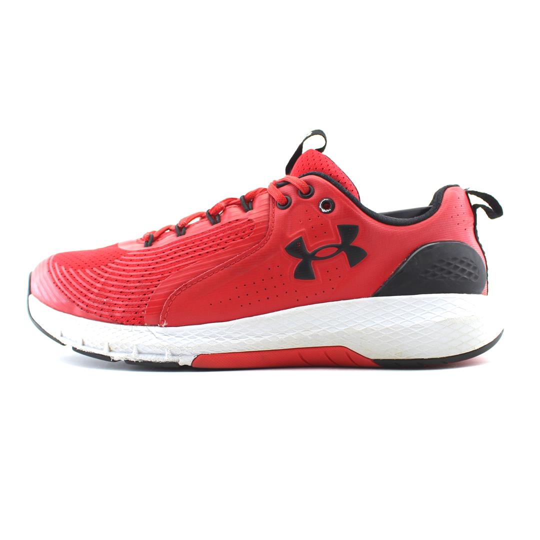 UNDER ARMOUR CHARGED COMMIT 3