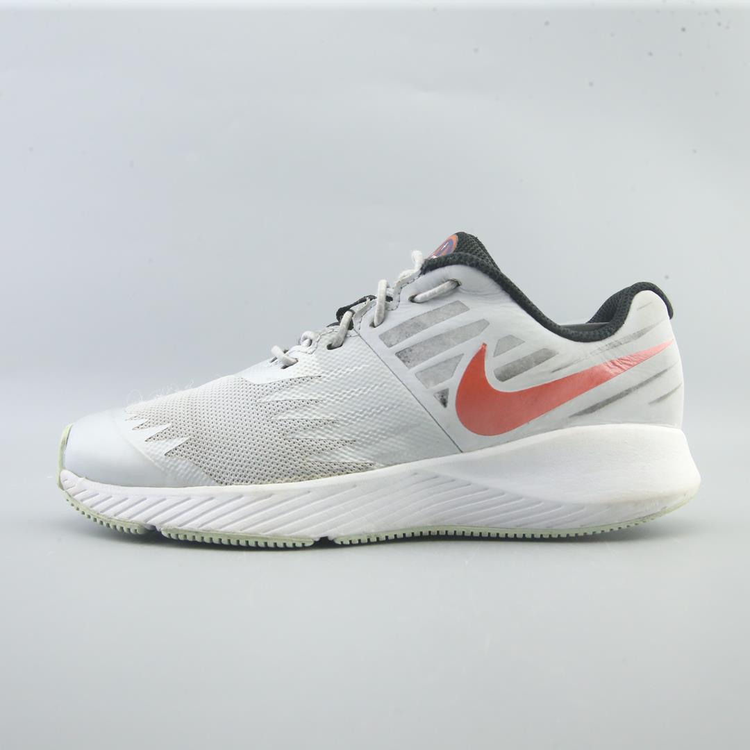 NIKE STAR RUNNER SD