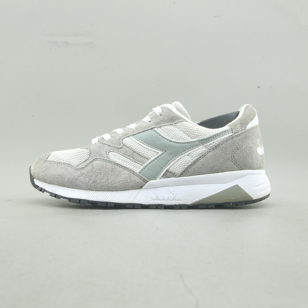 DIADORA N902