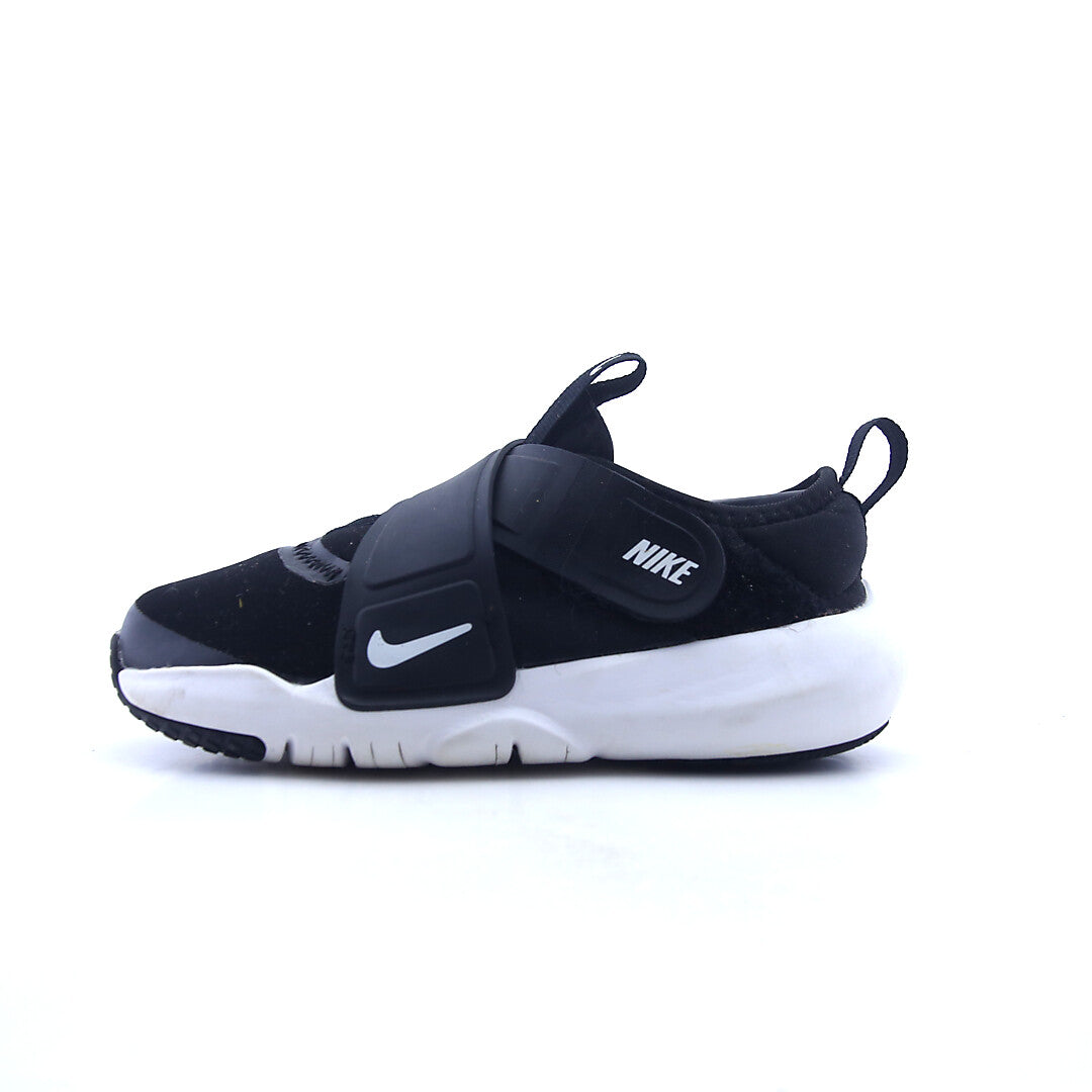 NIKE FLEX ADVANCE