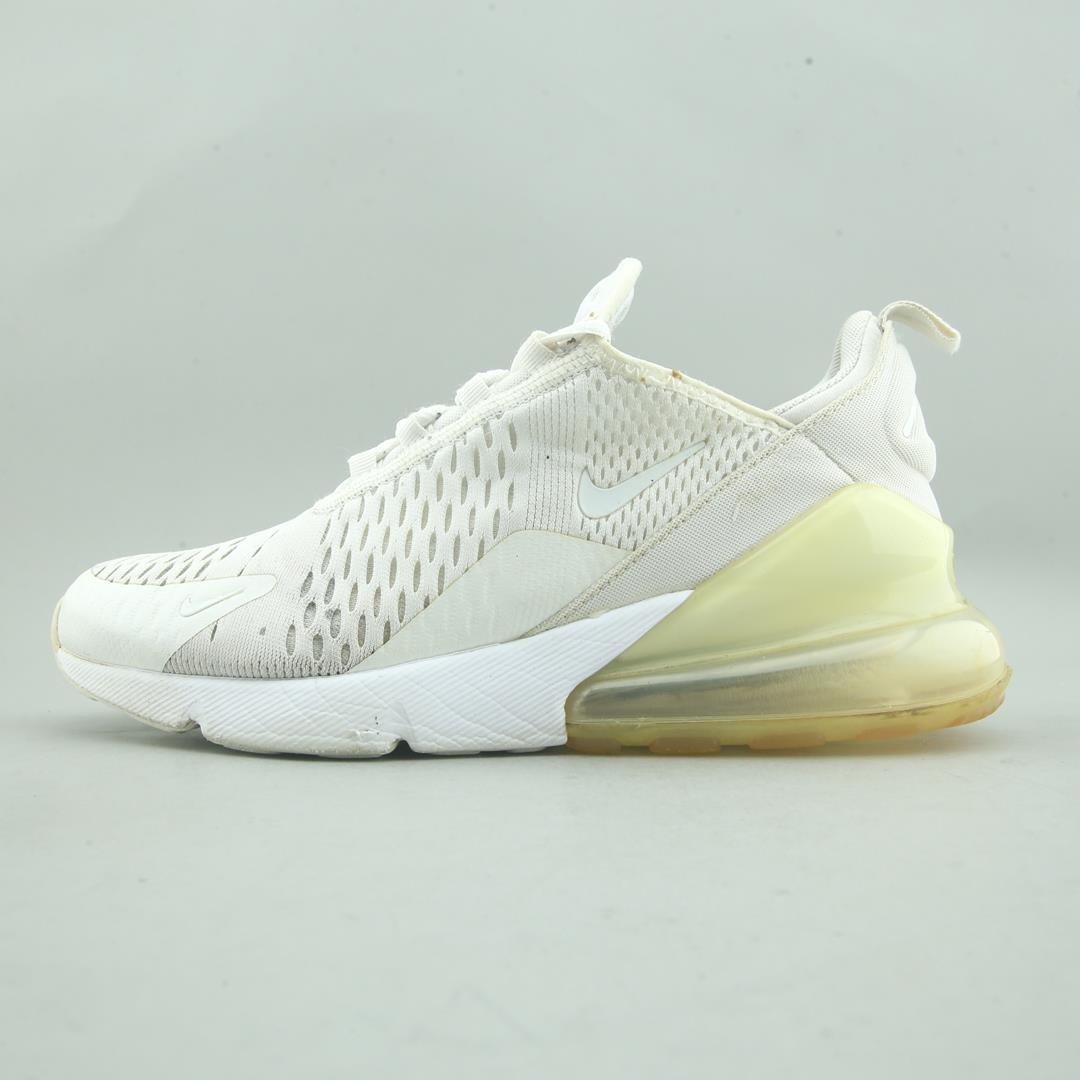 NIKE  AIR MAX 270