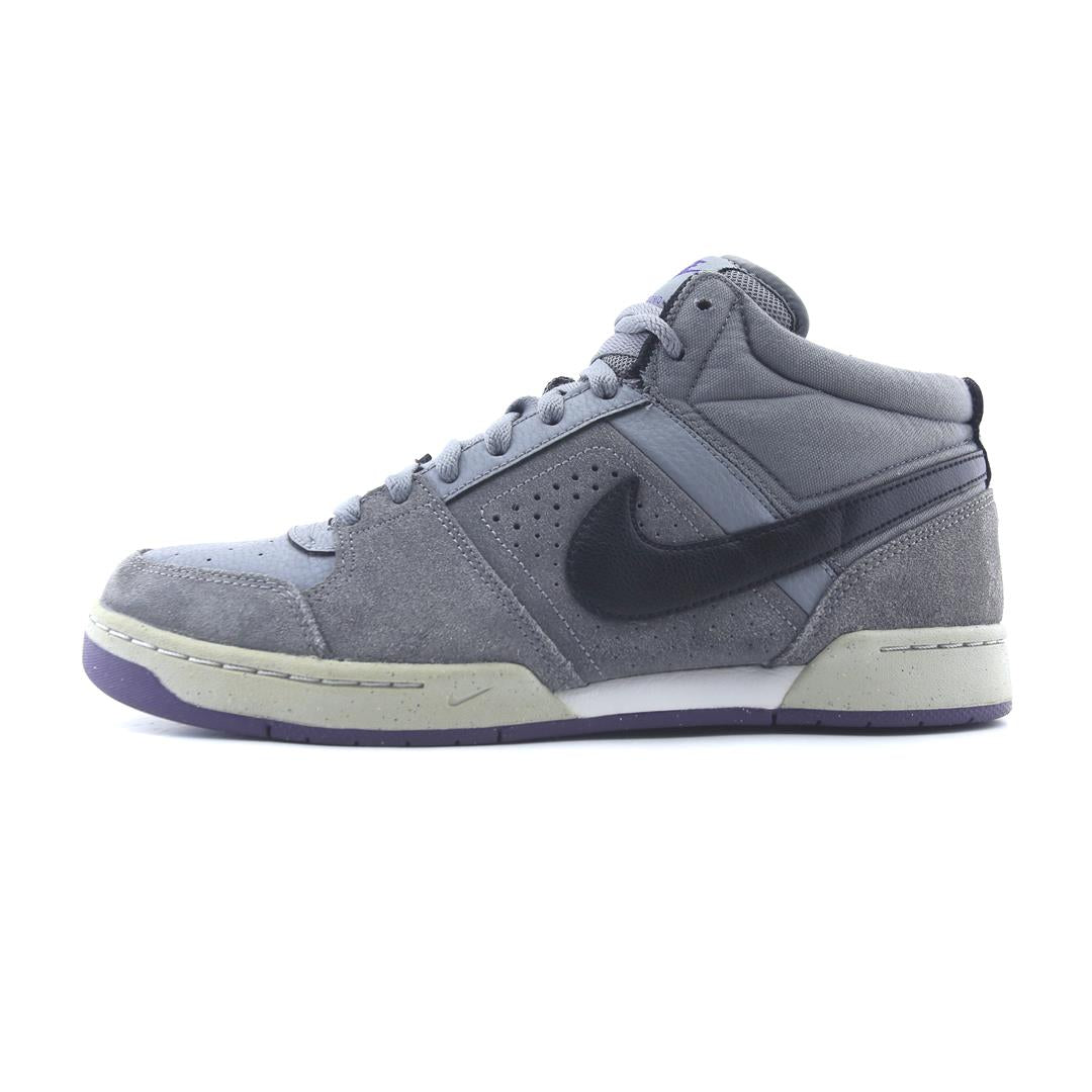 NIKE  RENZO 2