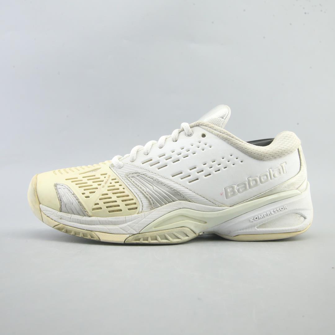 BABOLAT .