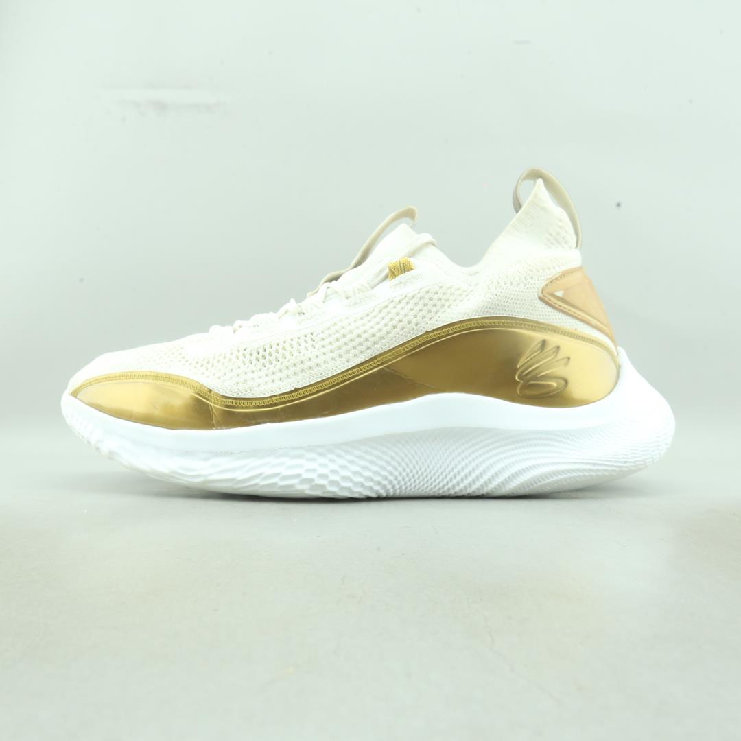 UNDER ARMOUR CURRY 8