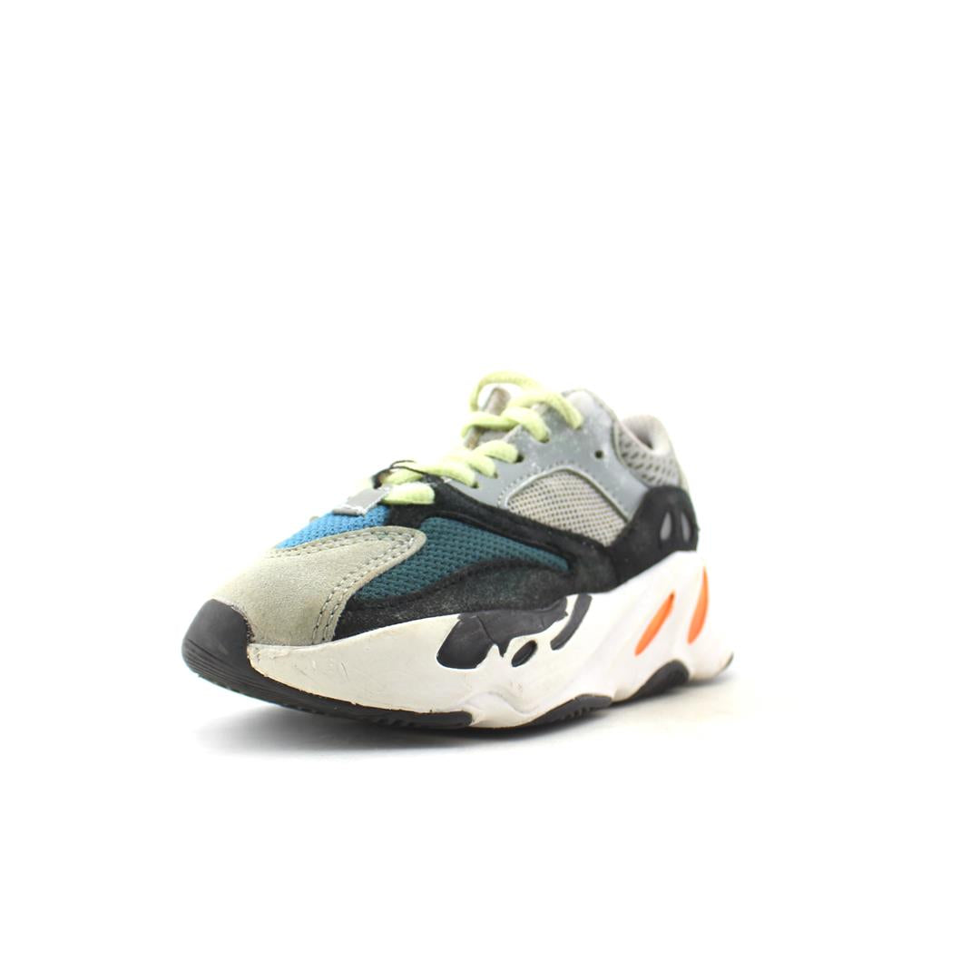 Buy Adidas Shoes Online In Pakistan