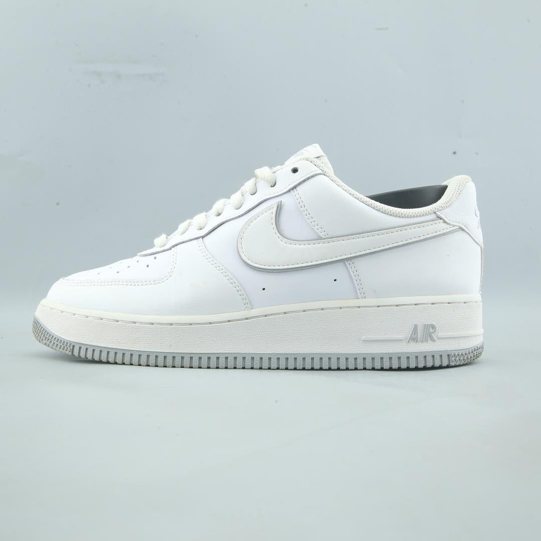 NIKE AIR FORCE 1 LOW