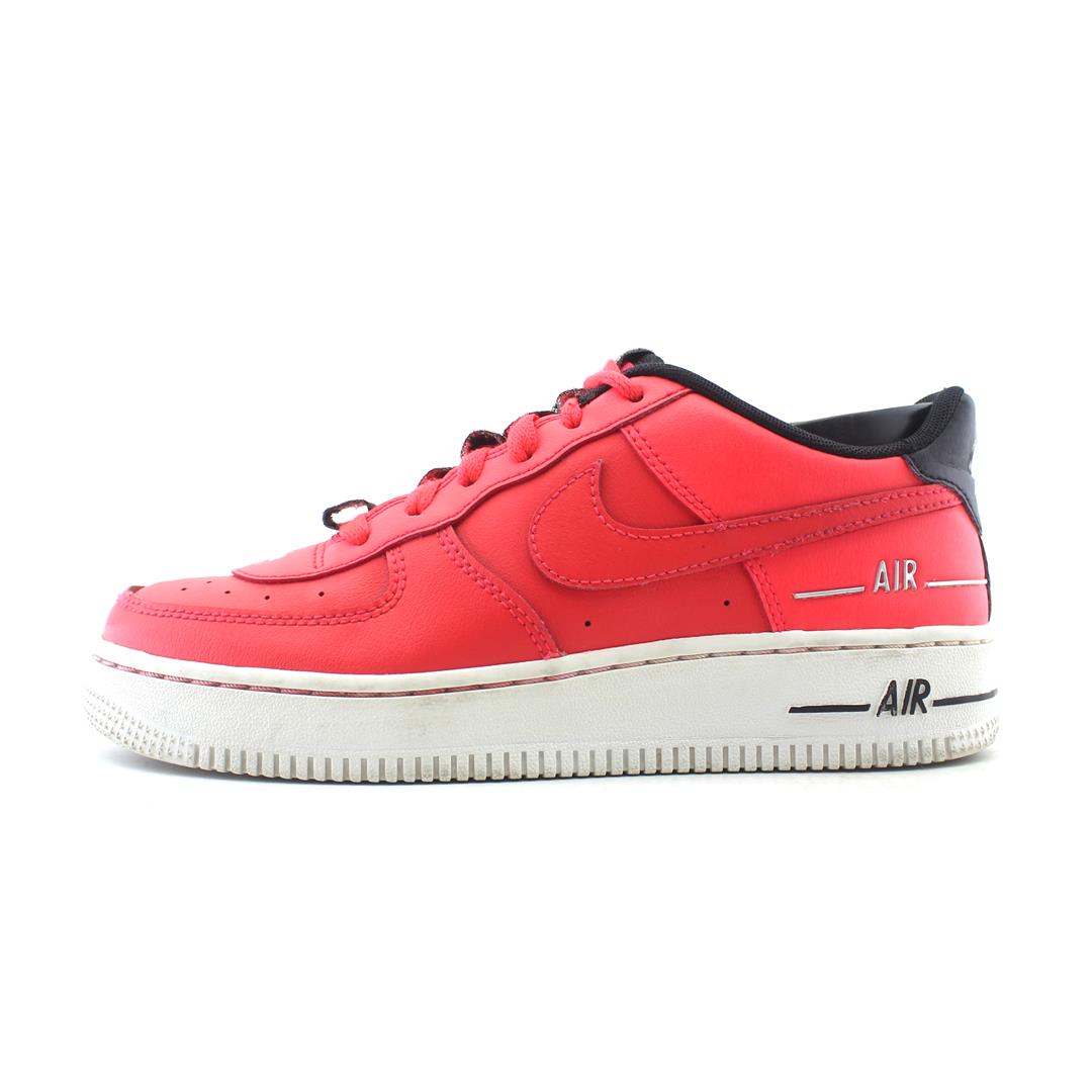 NIKE AIR FORCE 1 LV8 3