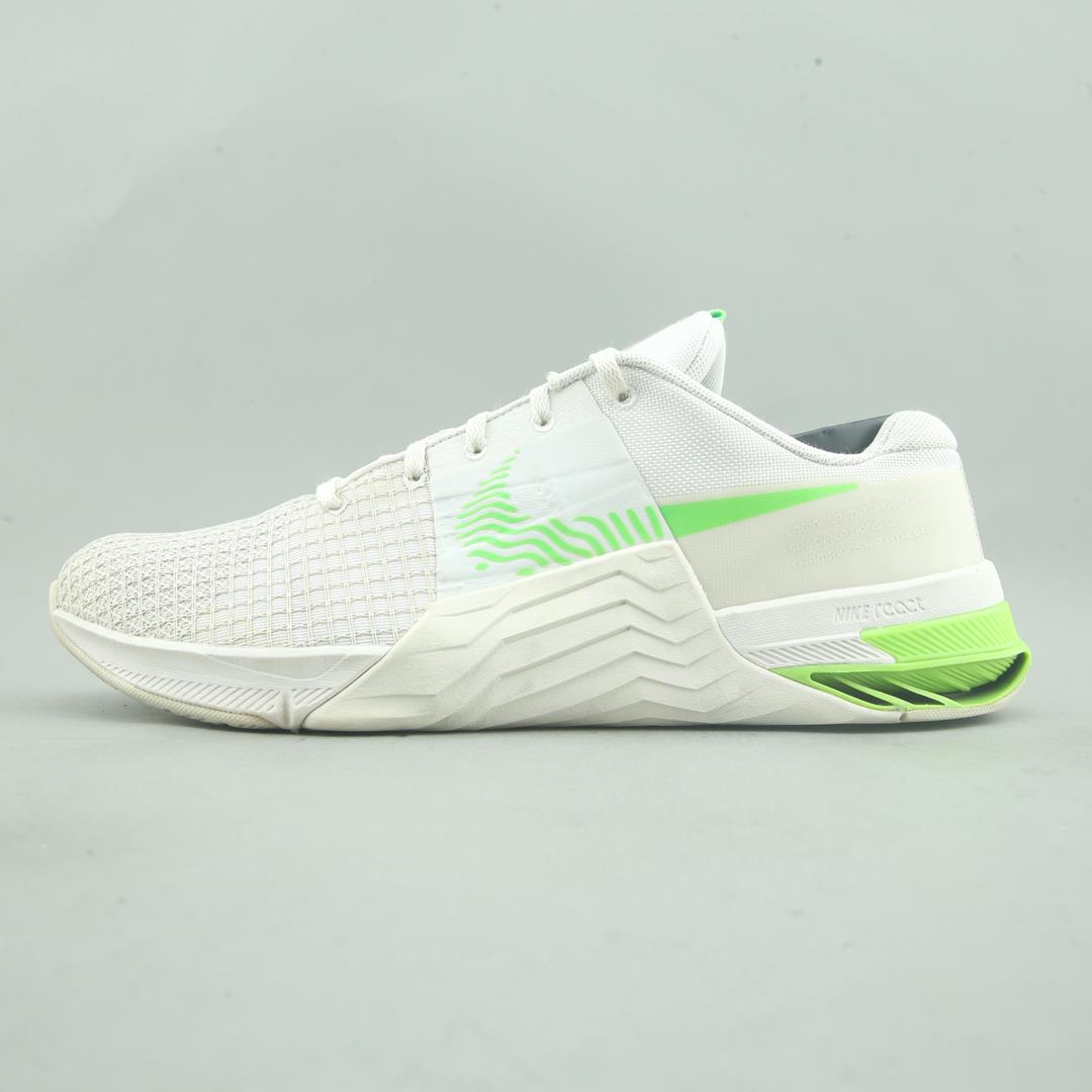 NIKE  METCON 8