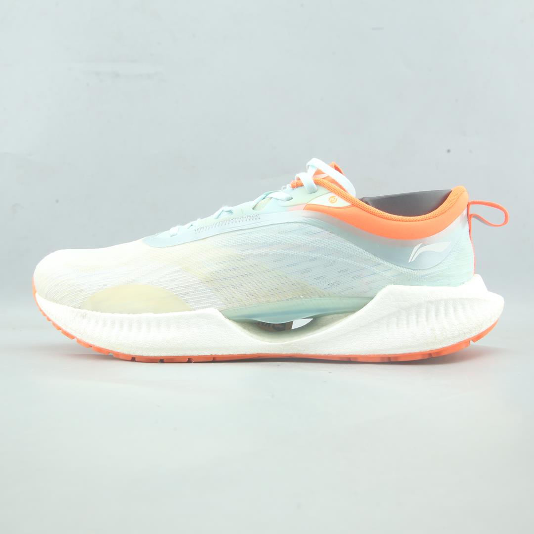 LI-NING SUPER LIGHT 19