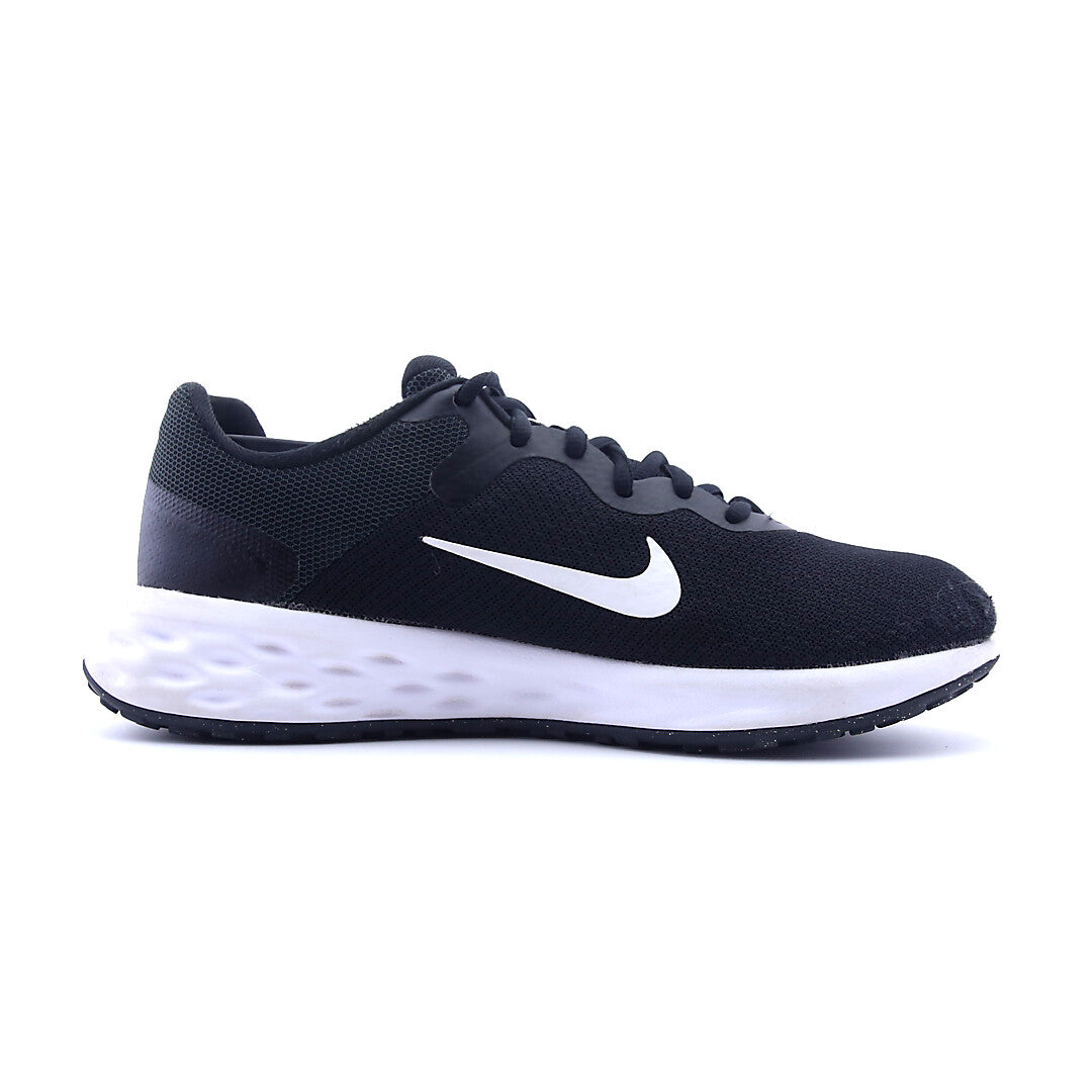 NIKE REVOLUTION 3