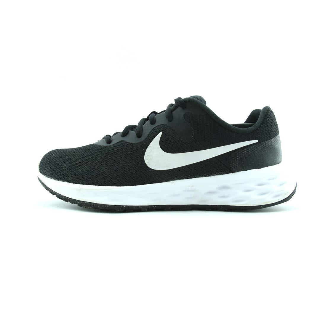 NIKE REVOLUTION 6