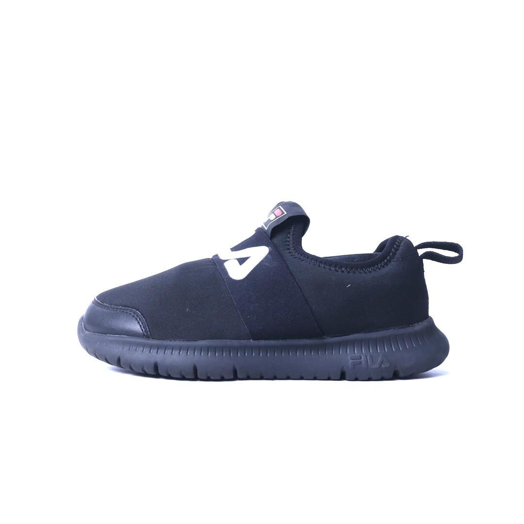 FILA INFANTIL MENINO