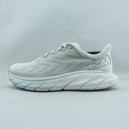 HOKA ONE ONE ARAHI 6