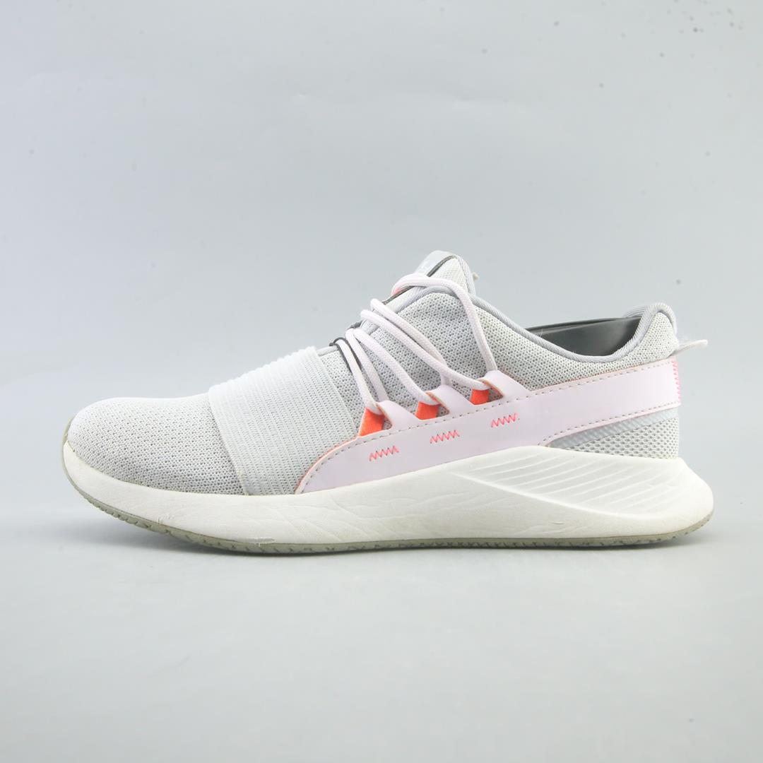 UNDER ARMOUR CHARGED BREATHE