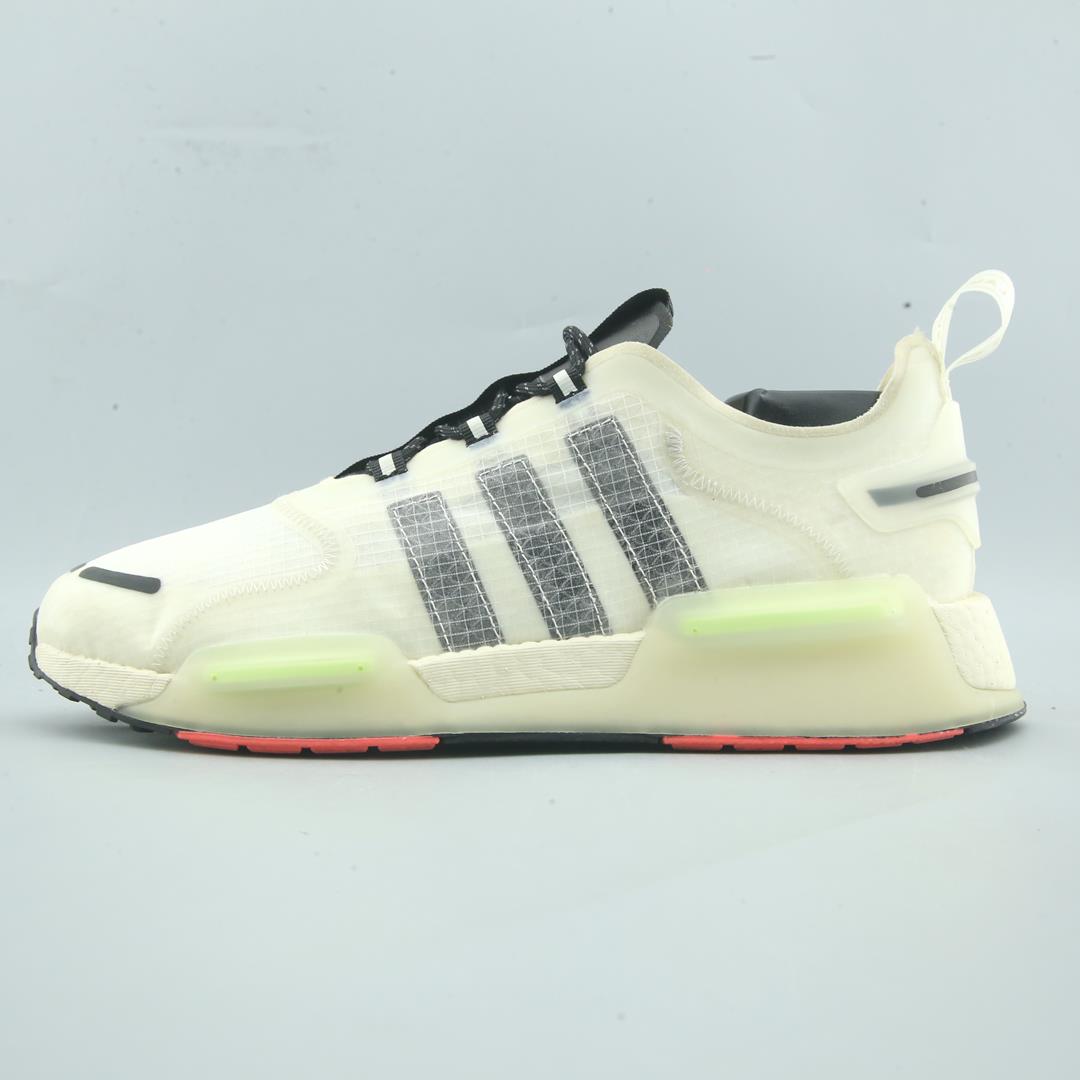 ADIDAS NMD_V3