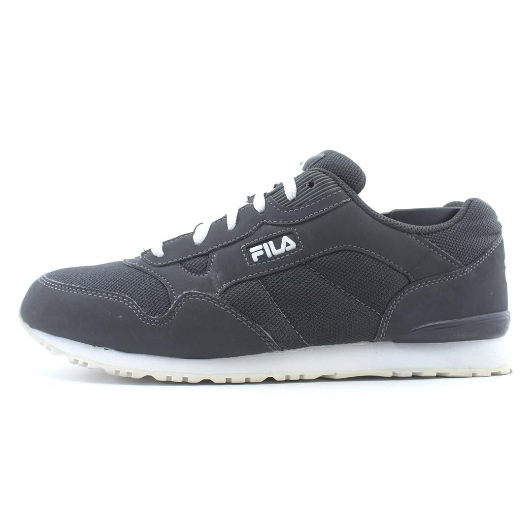 FILA .