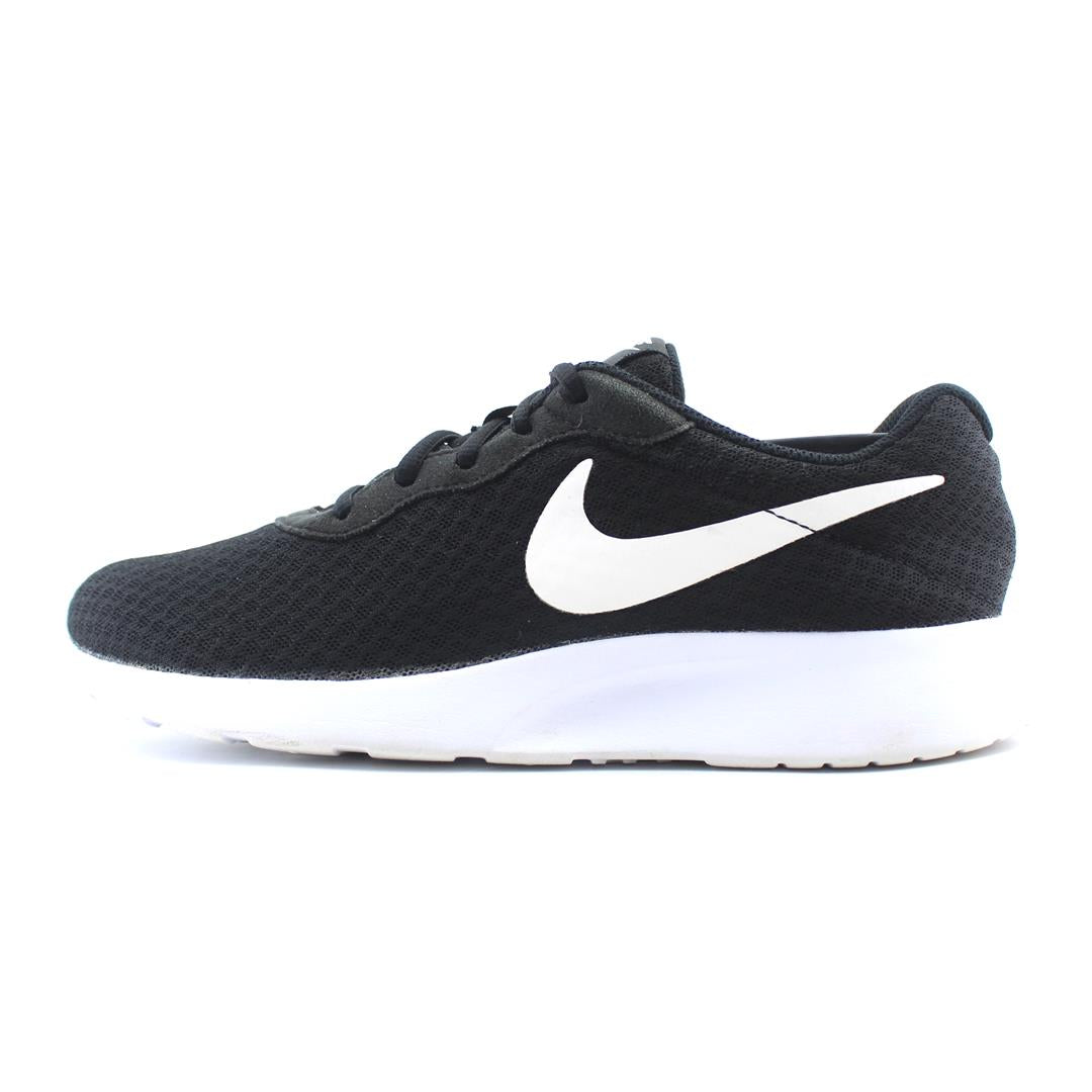 NIKE TANJUN