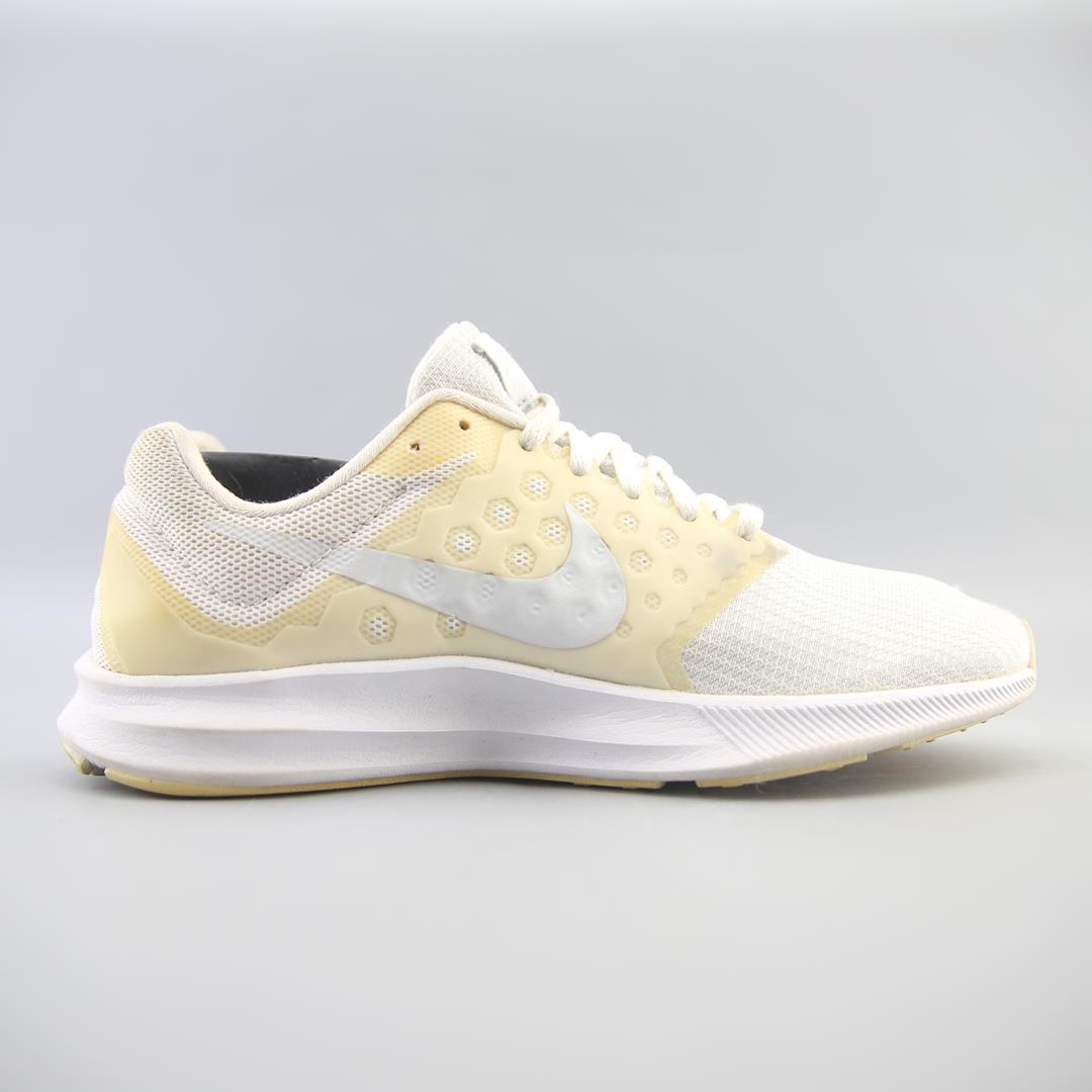 NIKE  DOWNSHIFTER 7