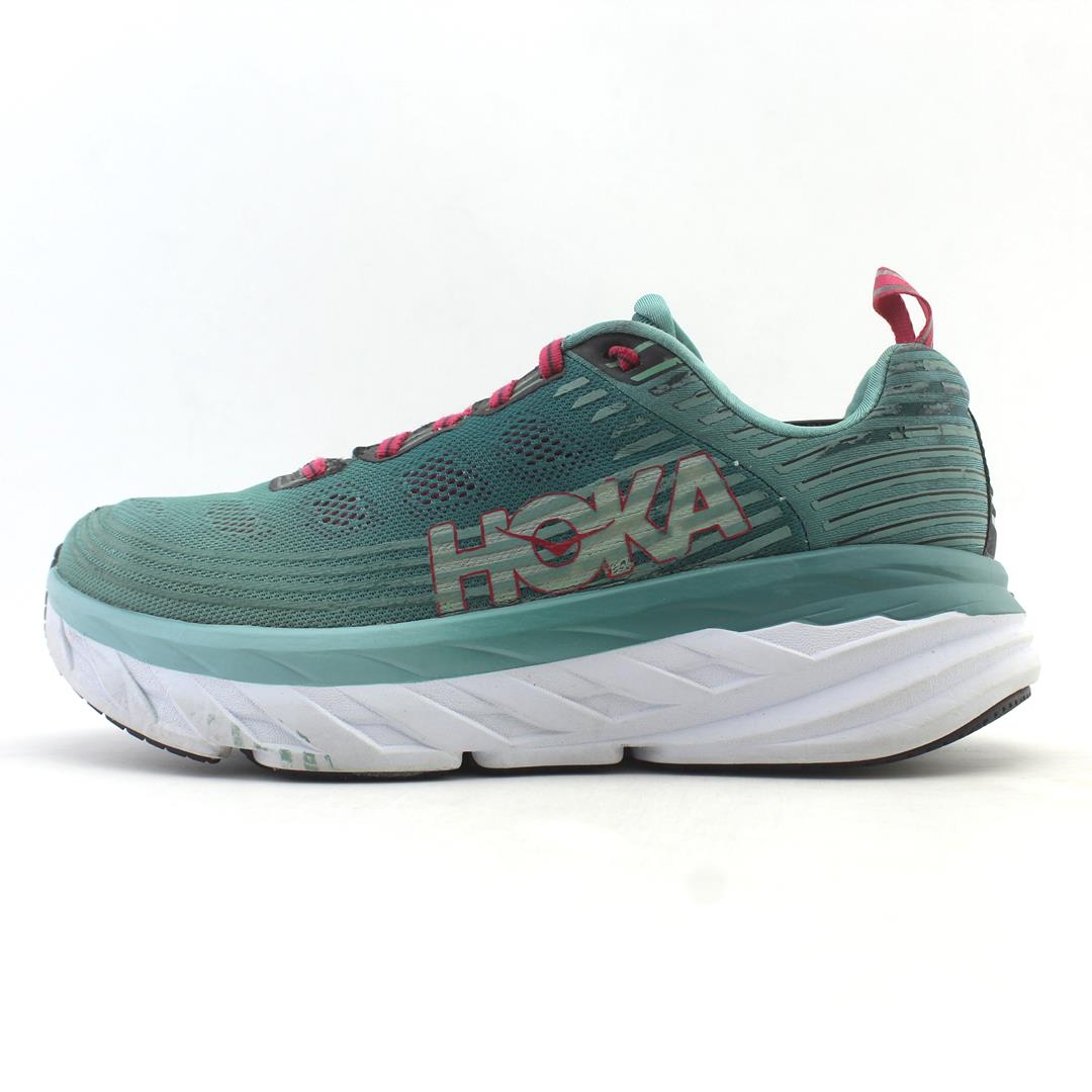HOKA ONE ONE BONDI 6