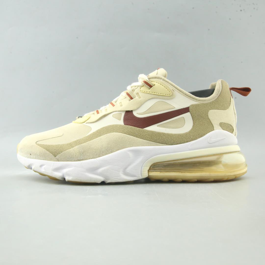 NIKE AIR MAX 270