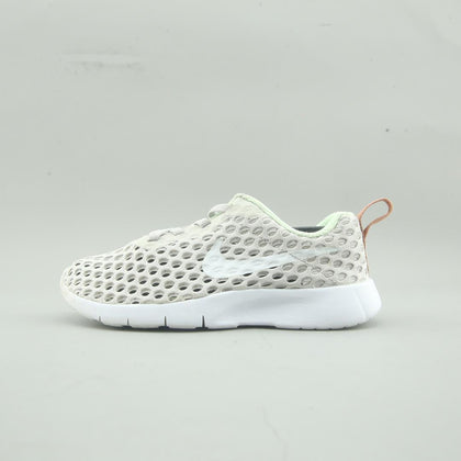 NIKE TANJUN