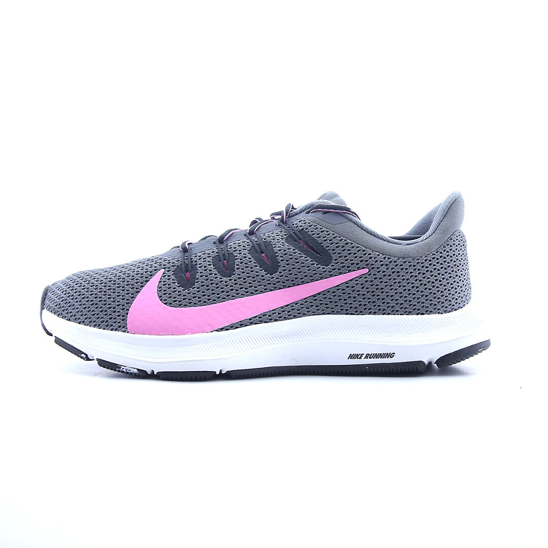 NIKE QUEST 4