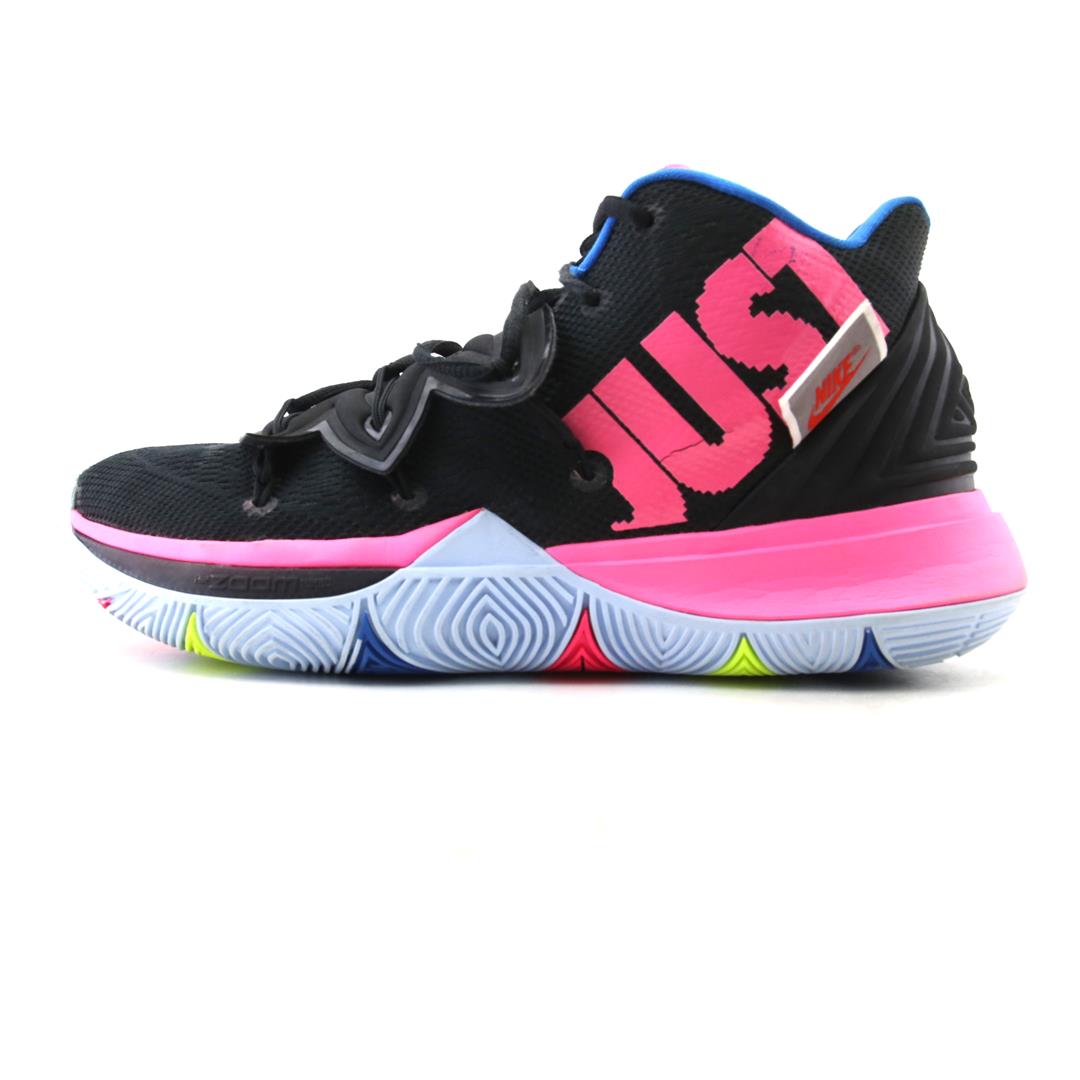 NIKE KYRIE 5
