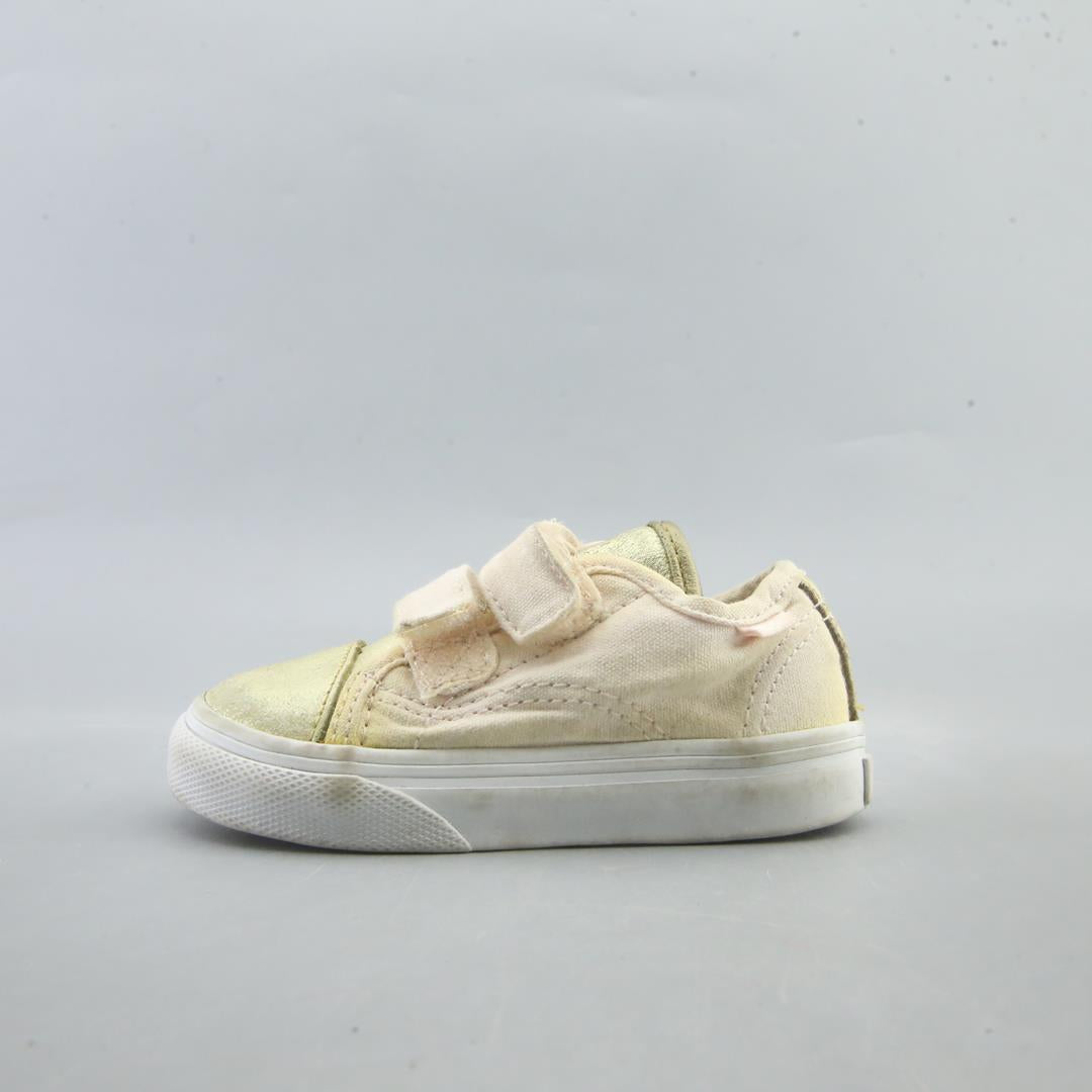 VANS OFF THE WALL