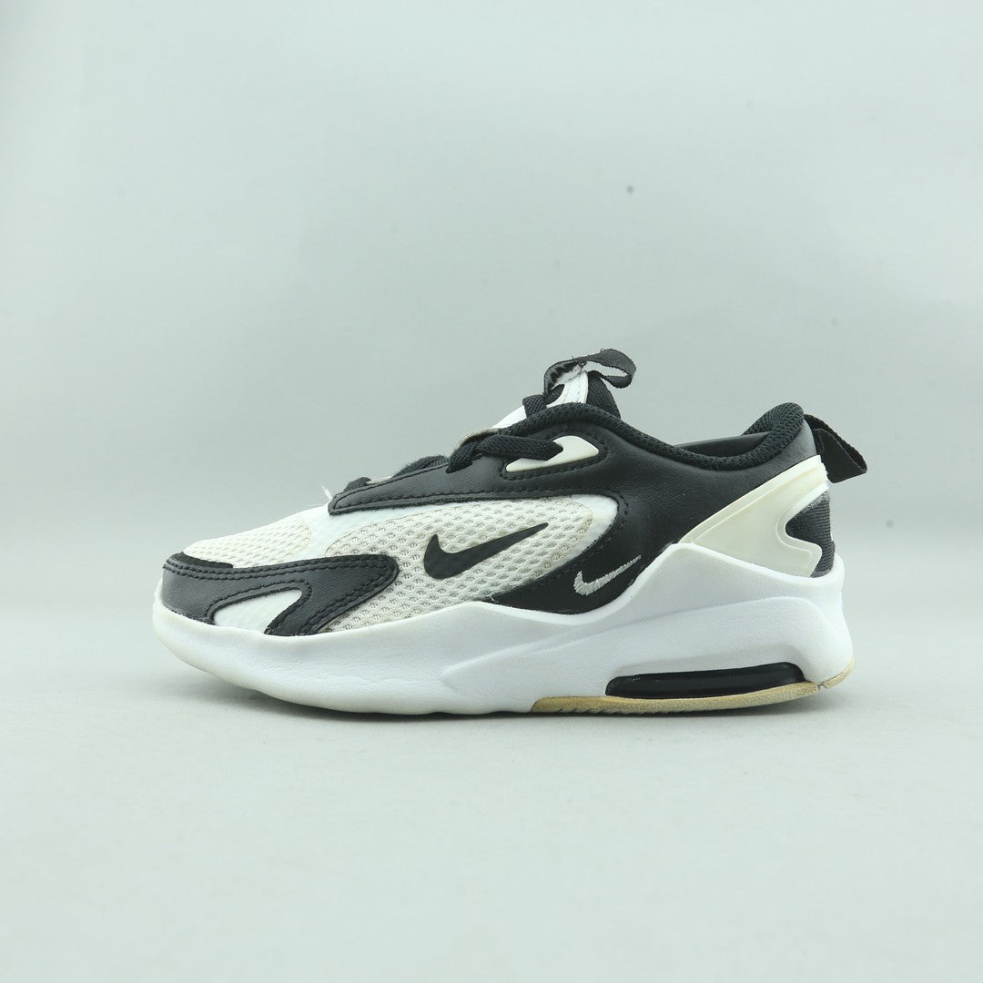 NIKE  AIR MAX BOLT