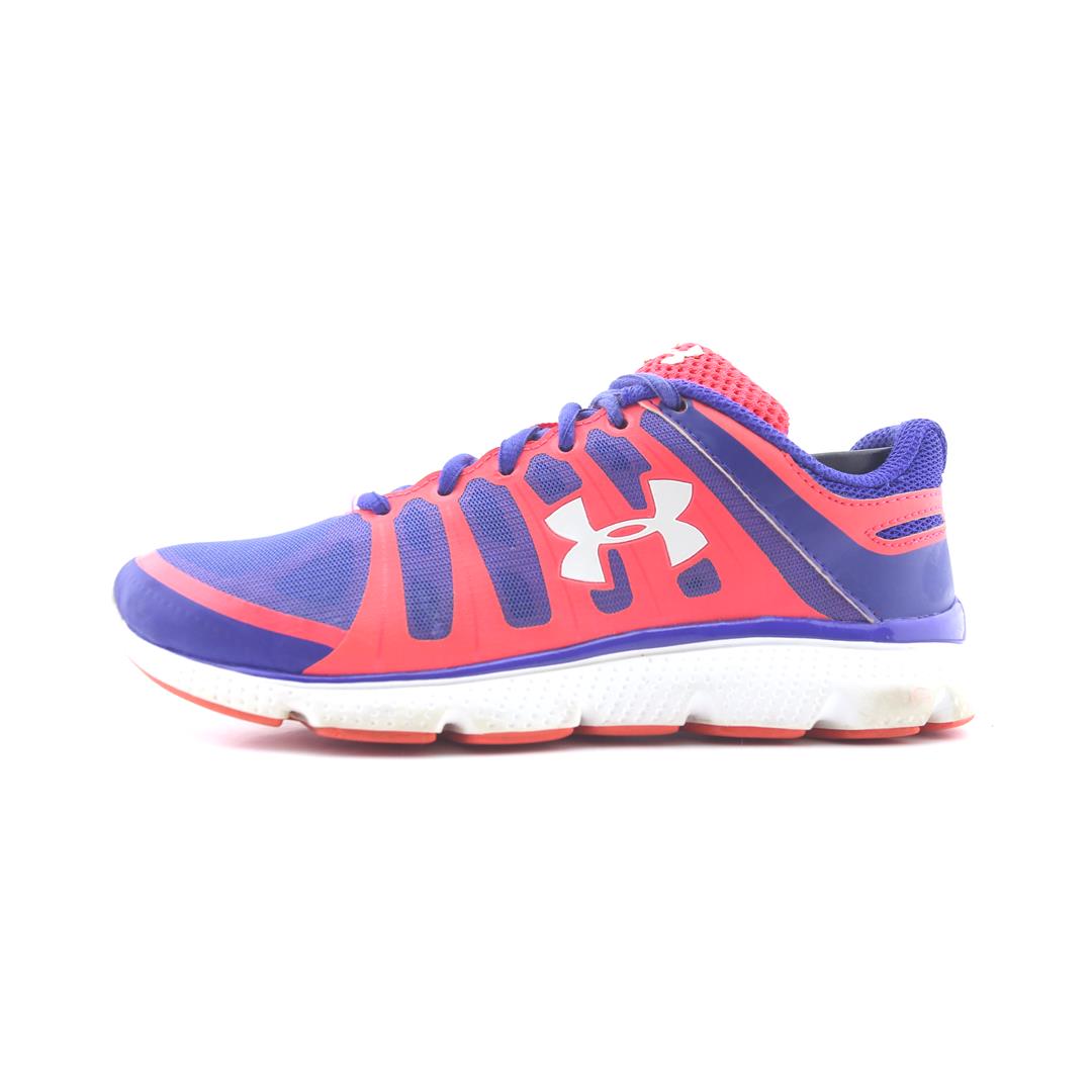 UNDER ARMOUR CHARGED ASSERT 8