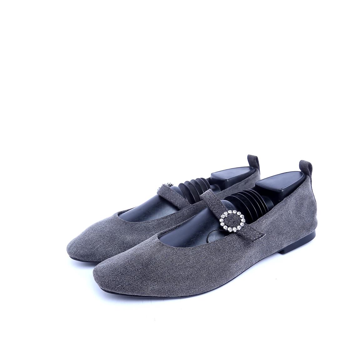 STRADIVARIUS .