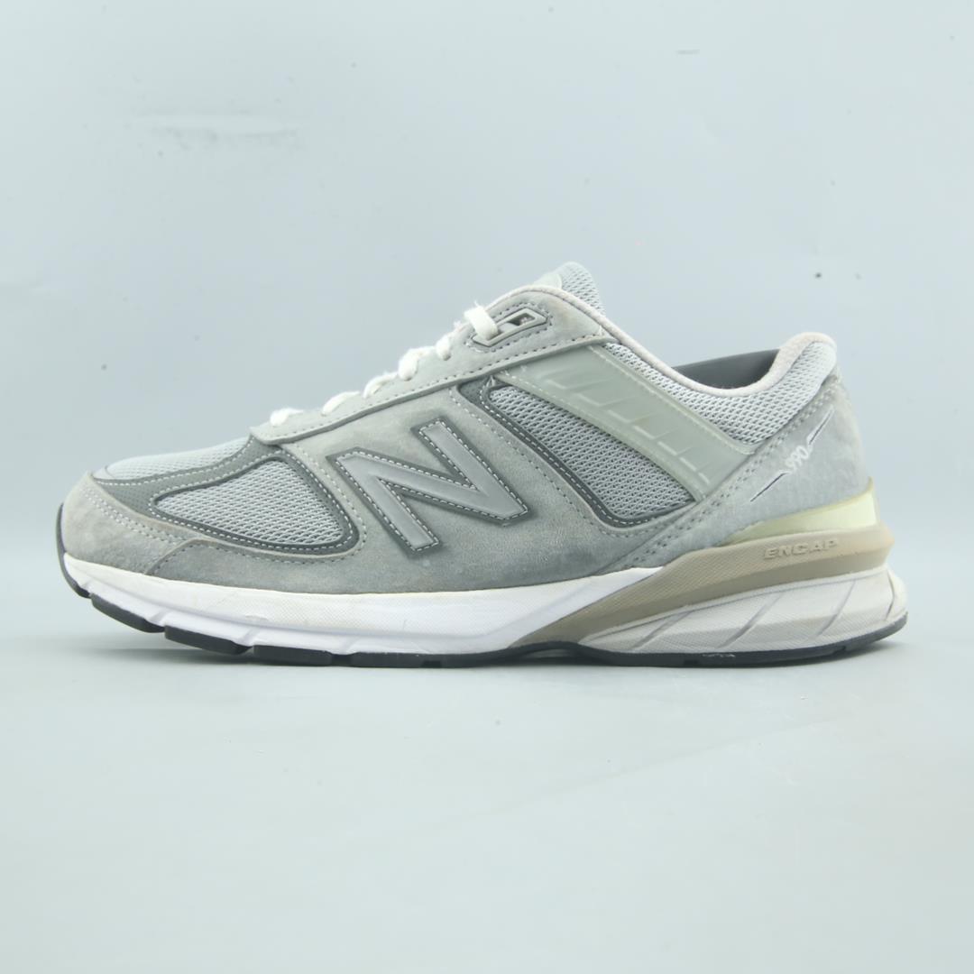 NEW BALANCE 990V5