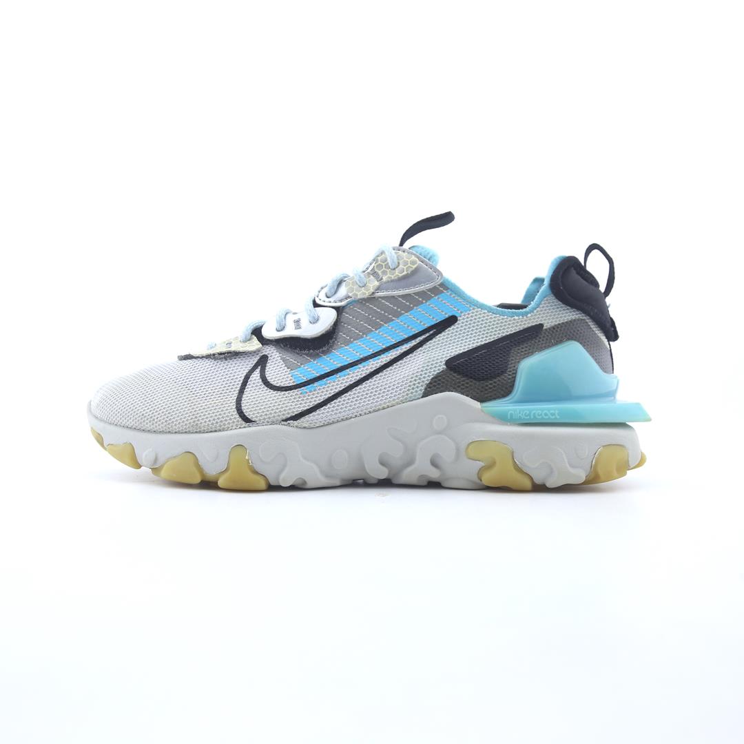 NIKE REACT VISION
