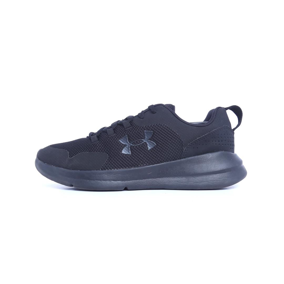 UNDER ARMOUR ESSENTIAL-BLK