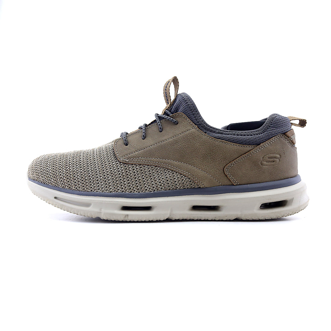 SKECHERS RELAXED FIT