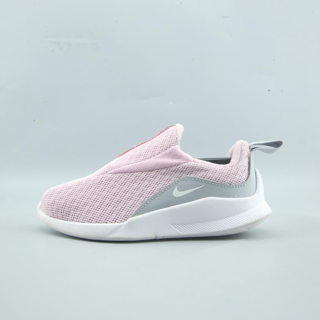 NIKE VIALE