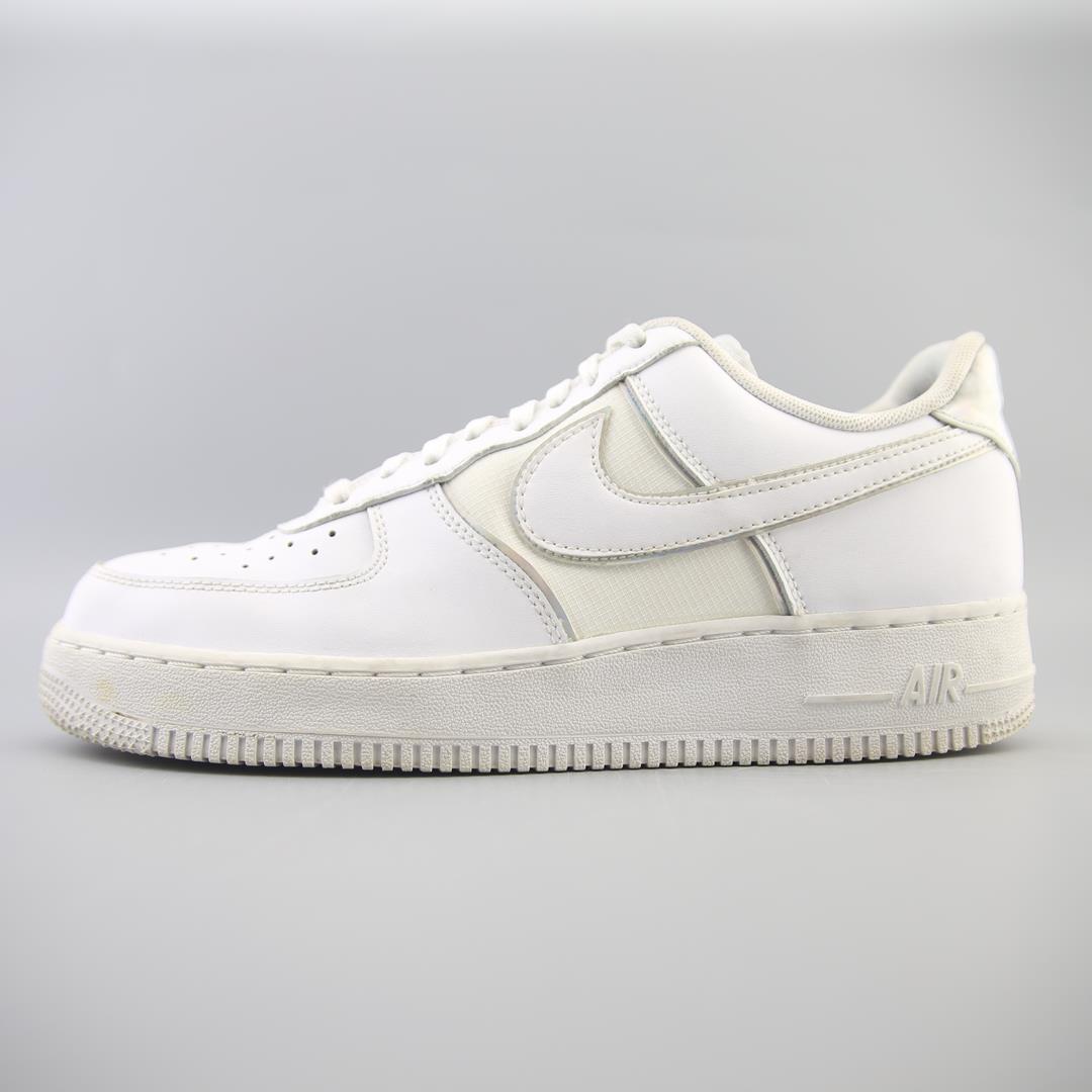 NIKE AIR FORCE 1 07 LV8