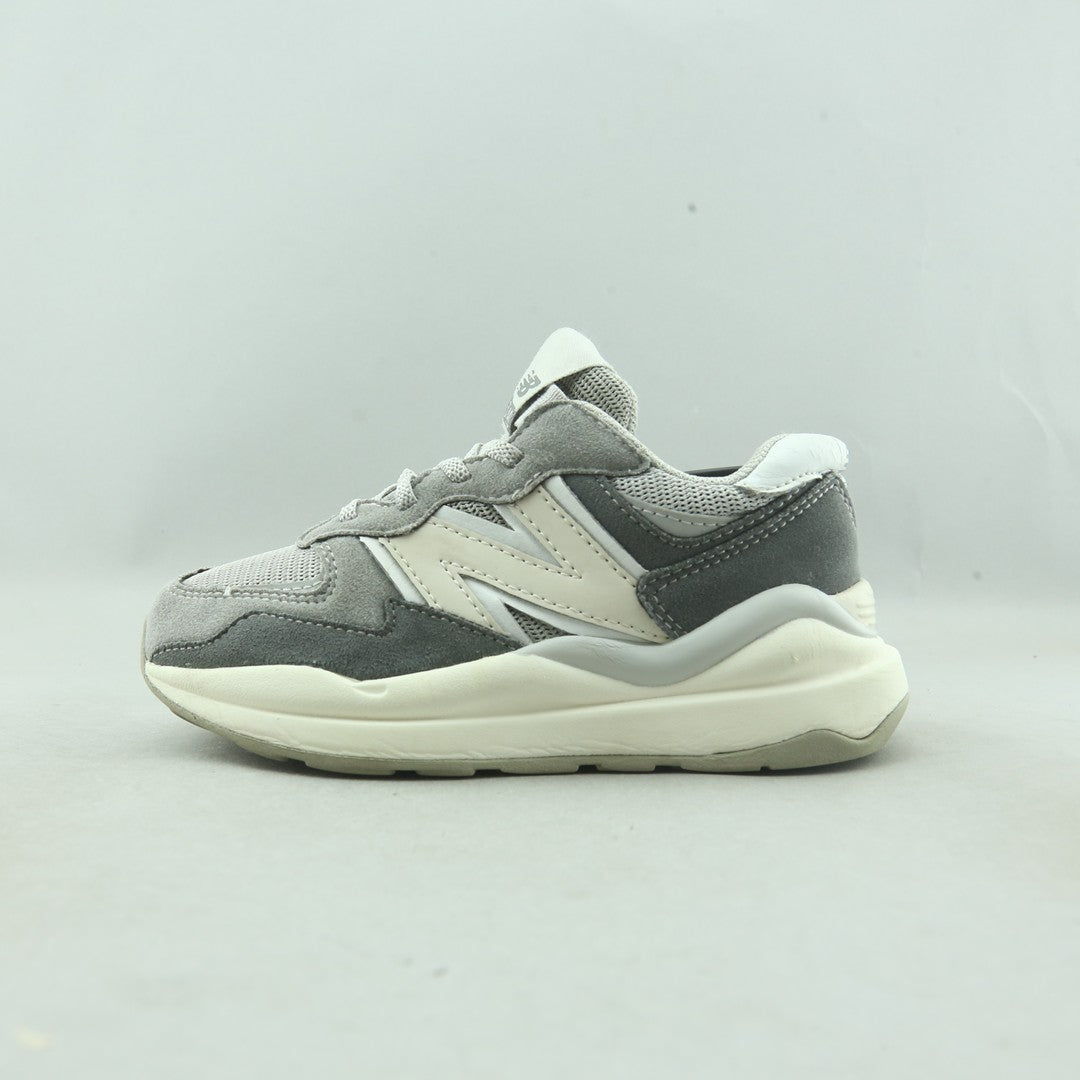NEW BALANCE 57/40