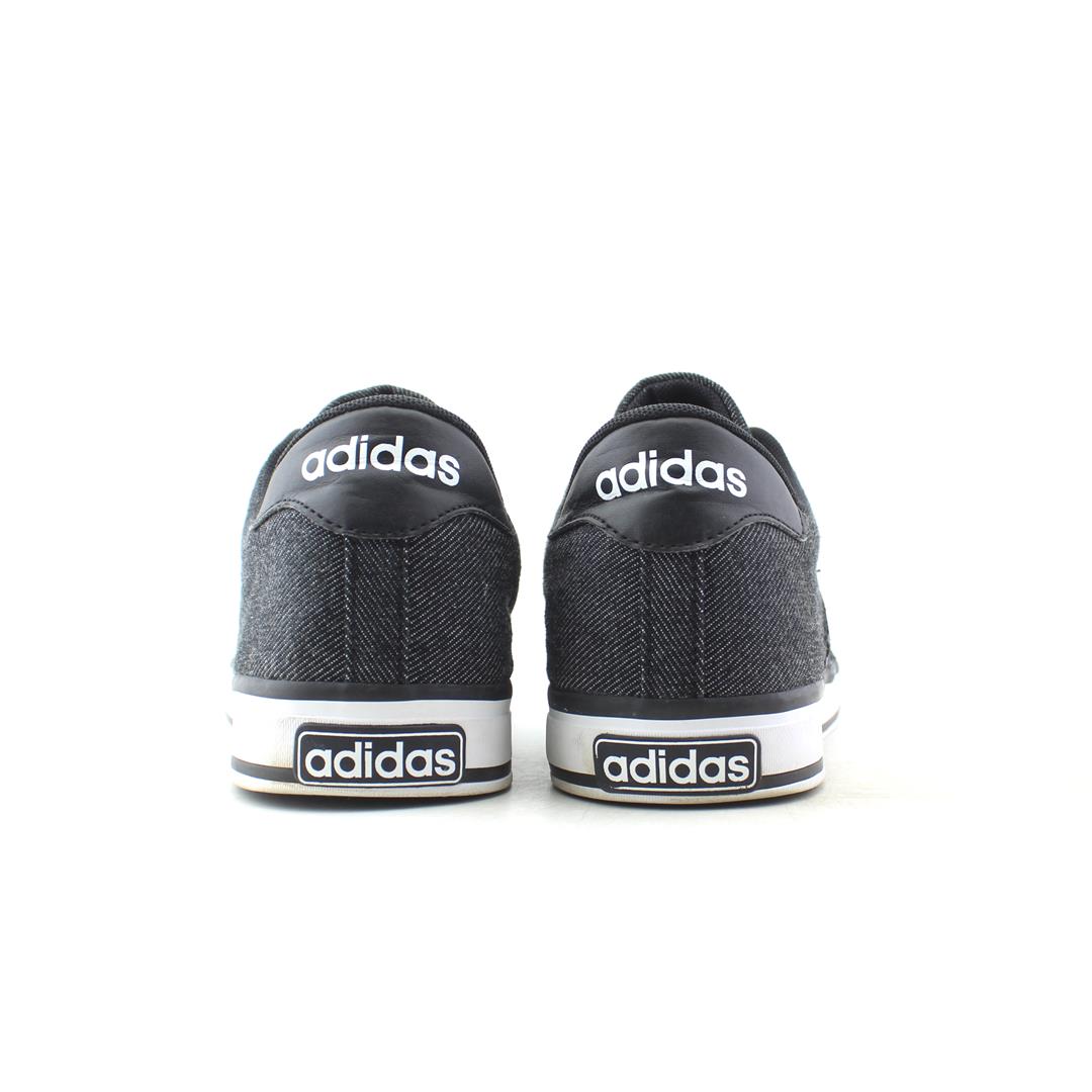 Buy Adidas Shoes Online In Pakistan