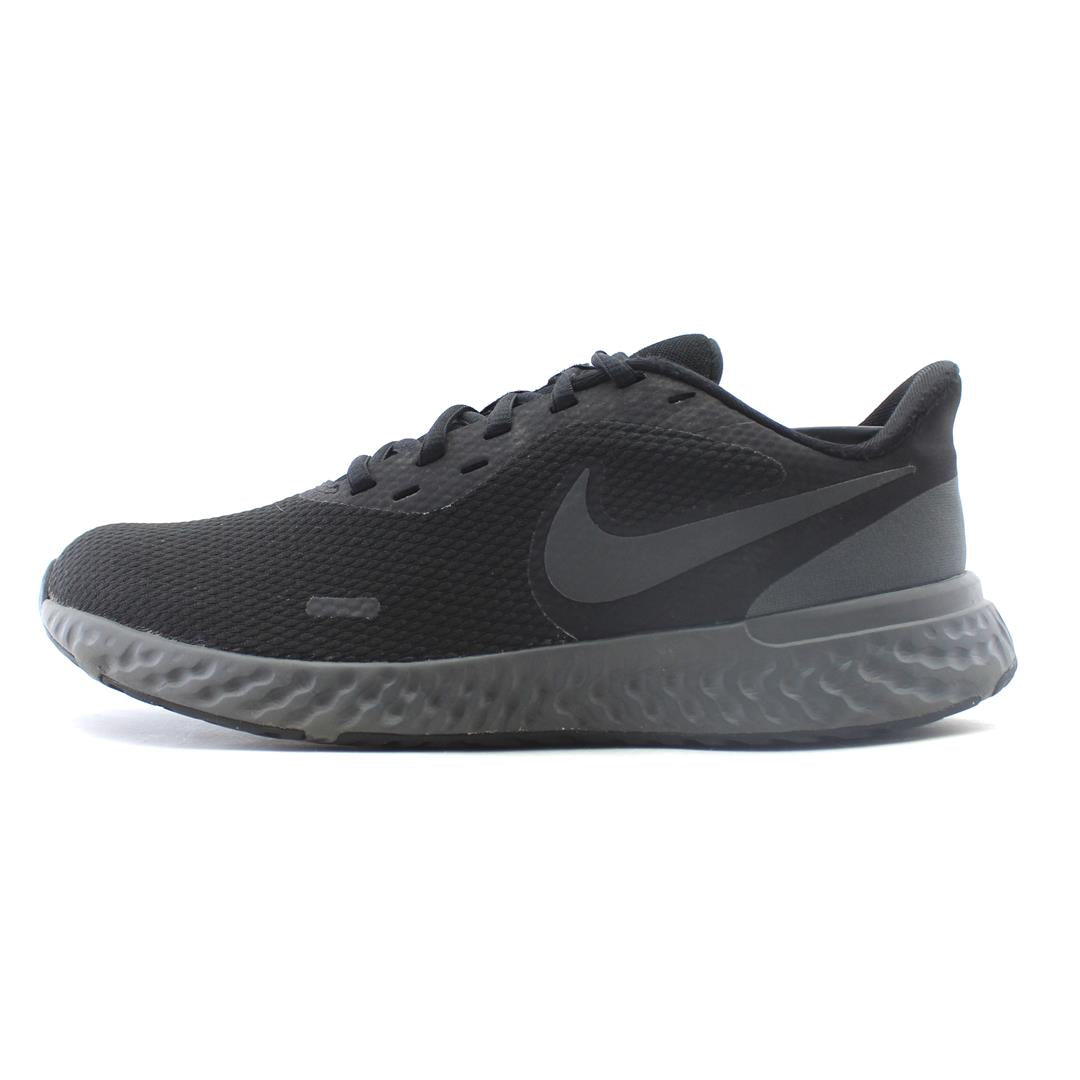 NIKE  REVOLUTION 5